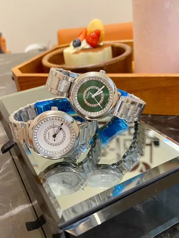 Chanel watch 032881
