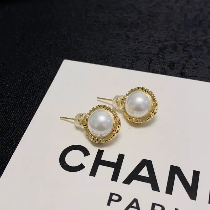 Chanel earing 1lyx373