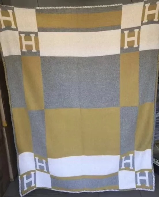 Hermes Blanket