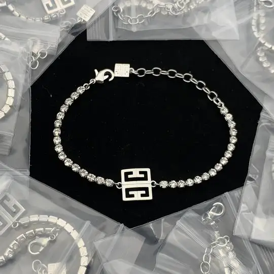 Givenchy bracelet 06lyh01