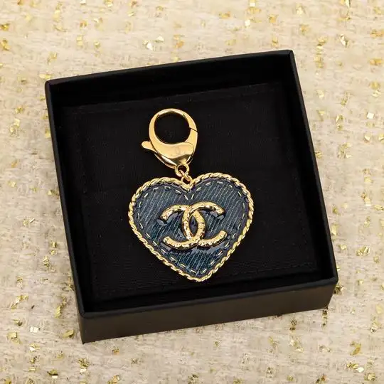 Chanel keyring lyh7