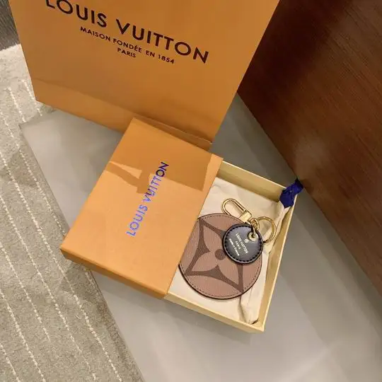 LV keyring 03lyh241