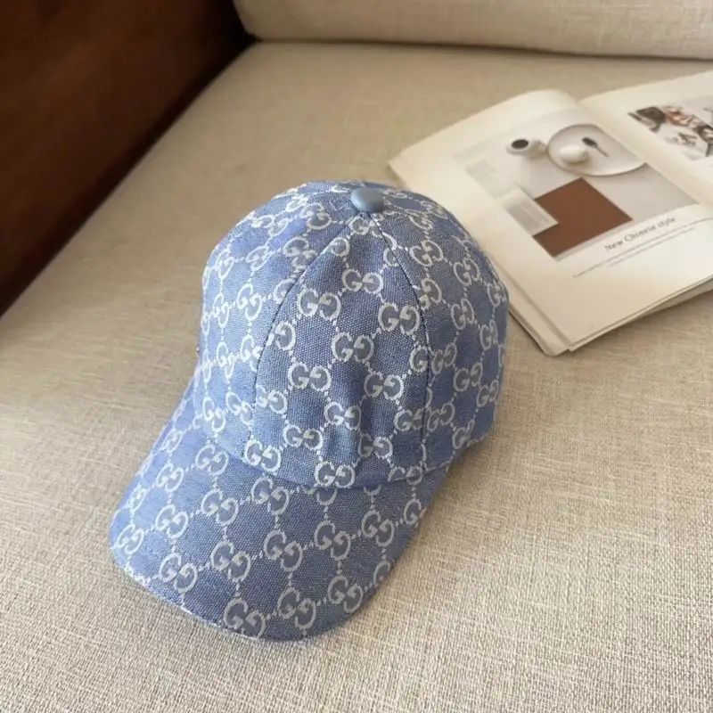 25 Gucci Cap 1105