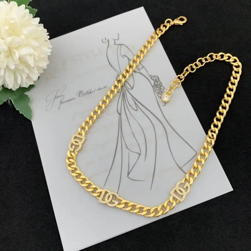 DG necklace 1010