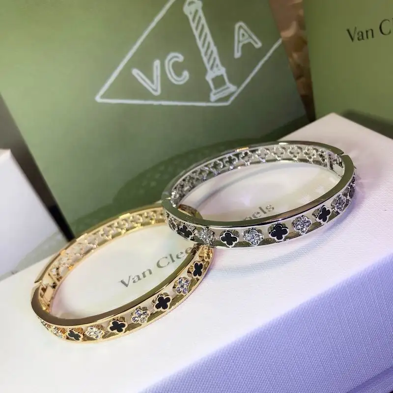 2025 Van Cleef & Arpels 0729