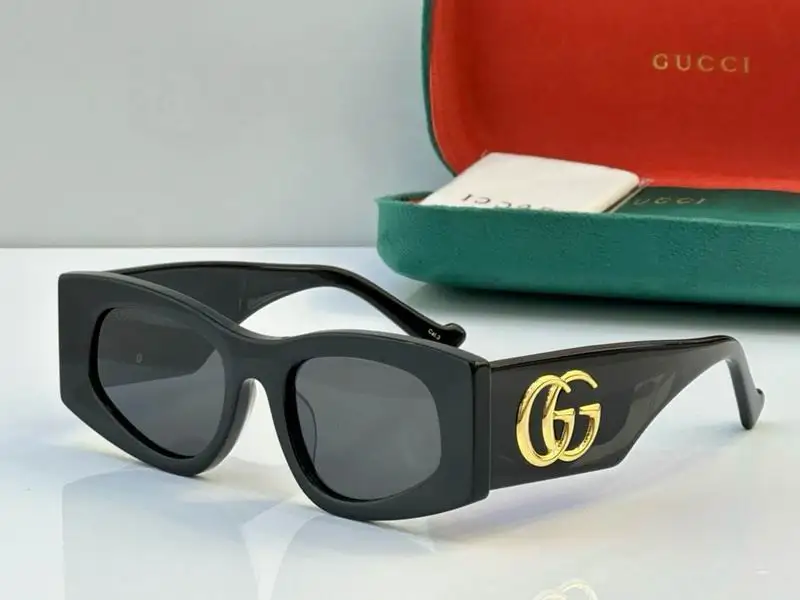 Gucci Glasses smh18