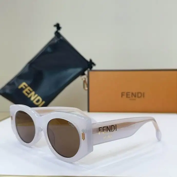 Fendi Glasses smh10