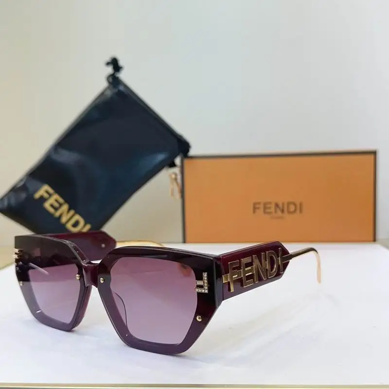 Fendi Glasses smh52