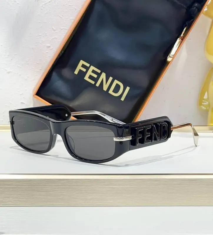 Fendi Glasses smh115