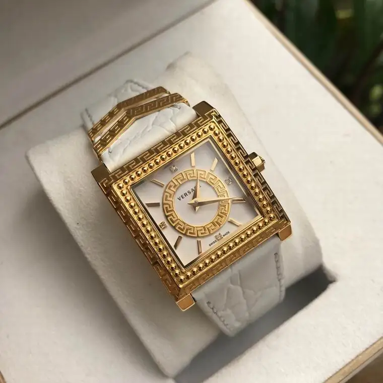 Versace women 30mm M10