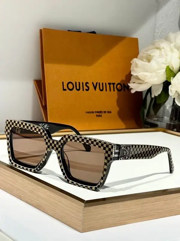 LV Glasses smh171