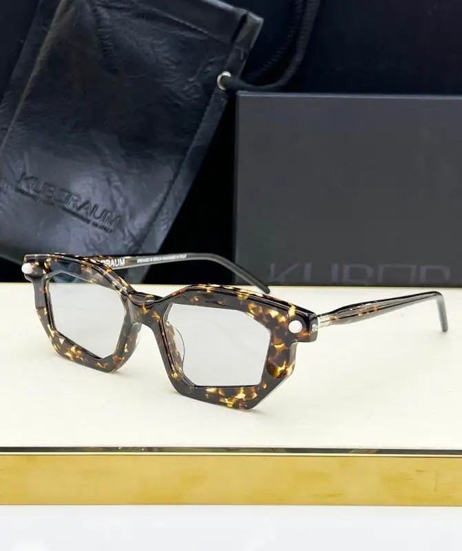 Kuboraum Glasses 03smh15