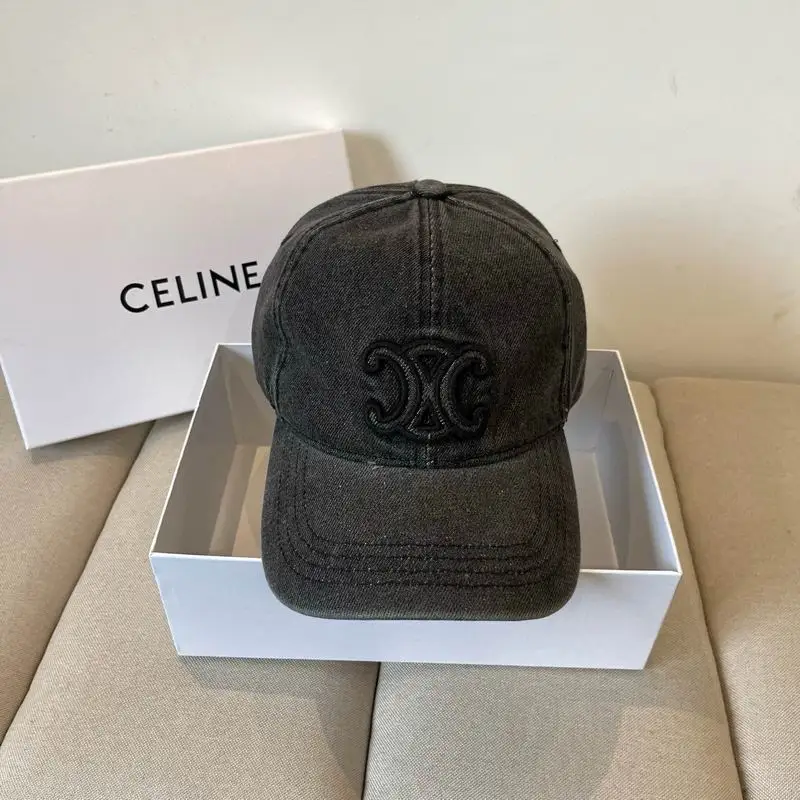 Celine cap dx36