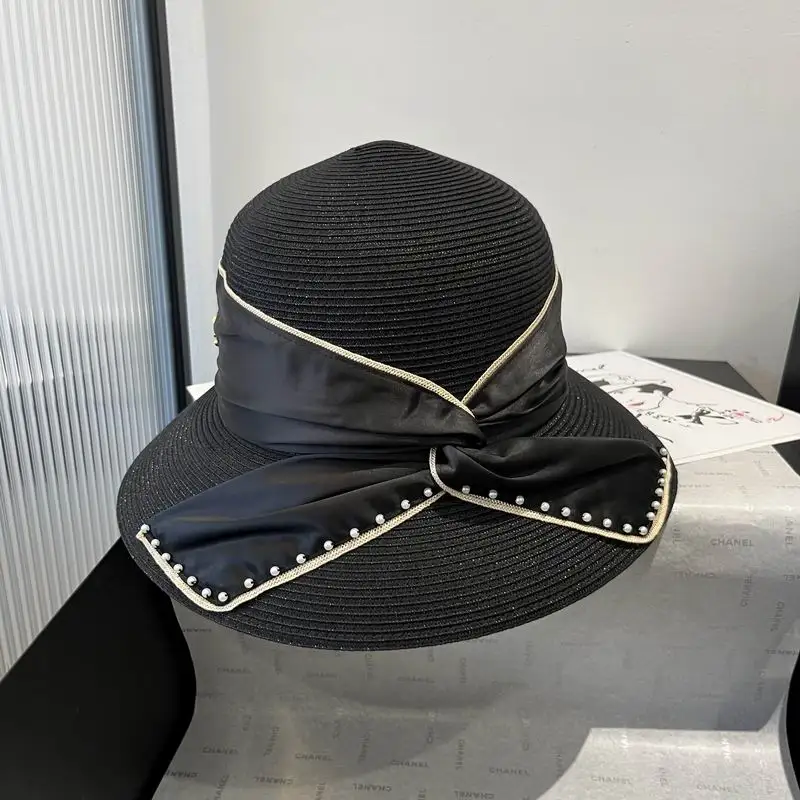 Chanel top hat dx149