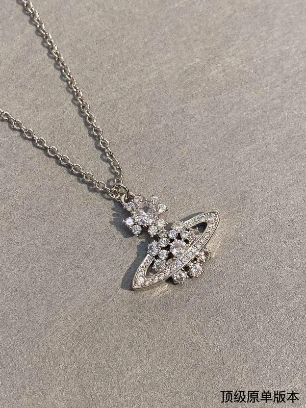 Vivienne Westwood necklace 03lyh207