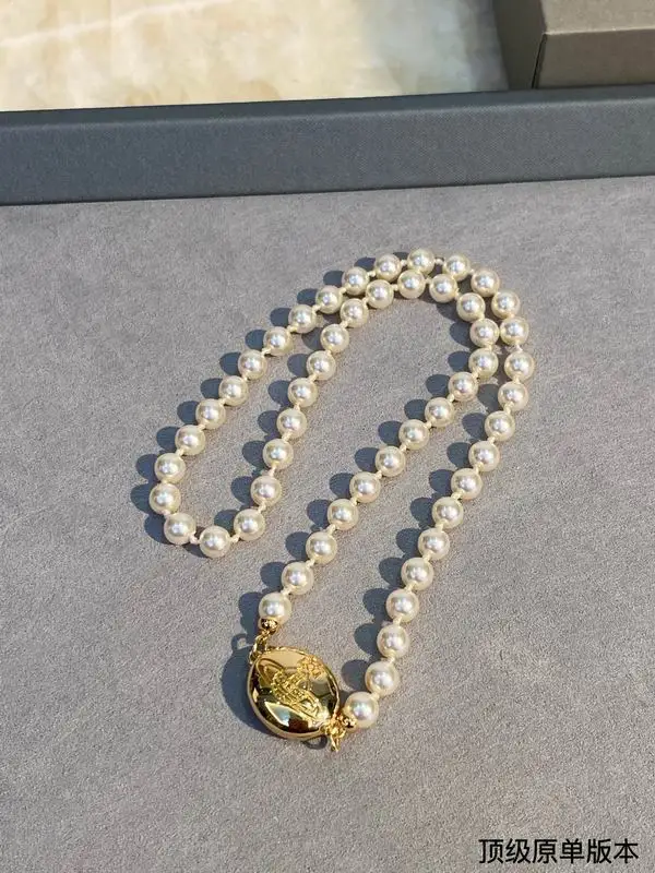 Vivienne Westwood necklace 03lyh230