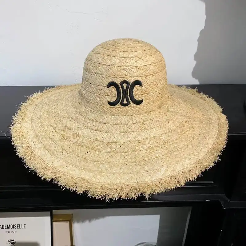 Celine  hat dx151