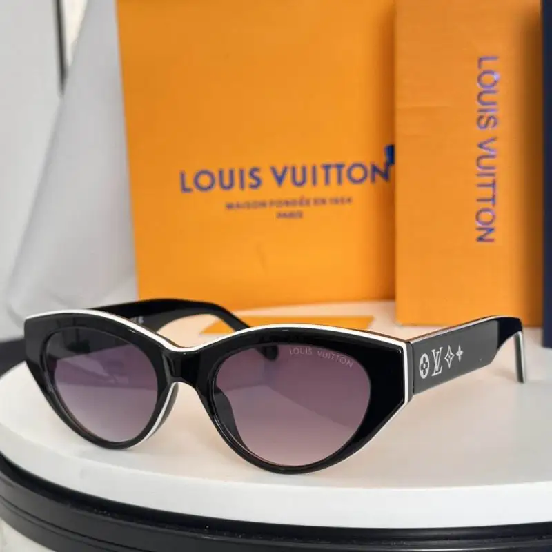 LV Glasses 08smh111