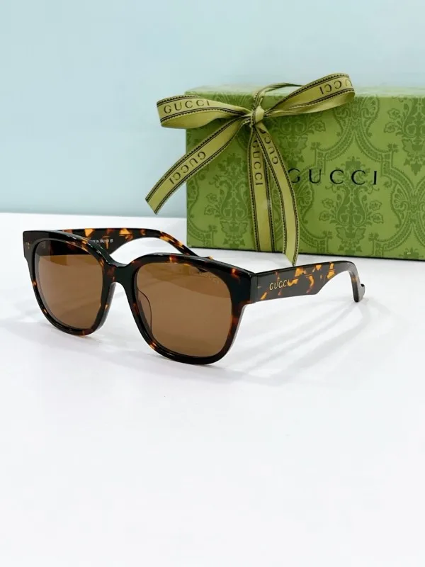 Gucci Glasses 08smh67