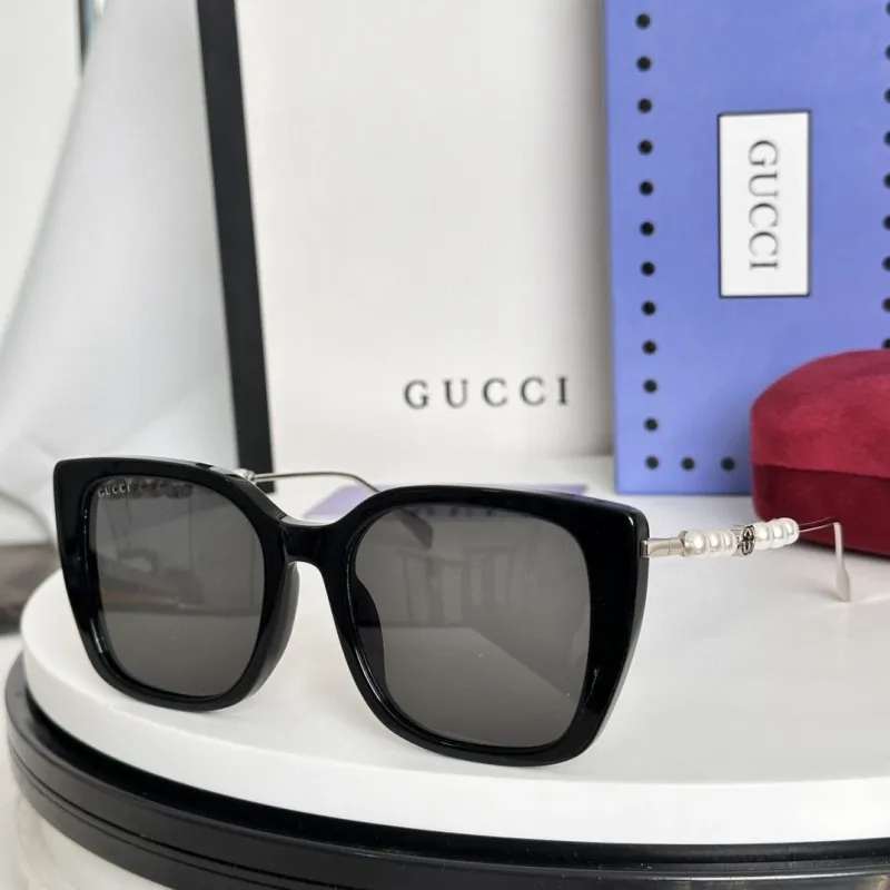 Gucci Glasses 08smh150