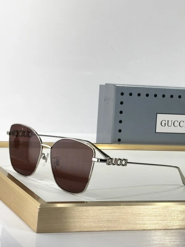 Gucci Glasses 08smh154
