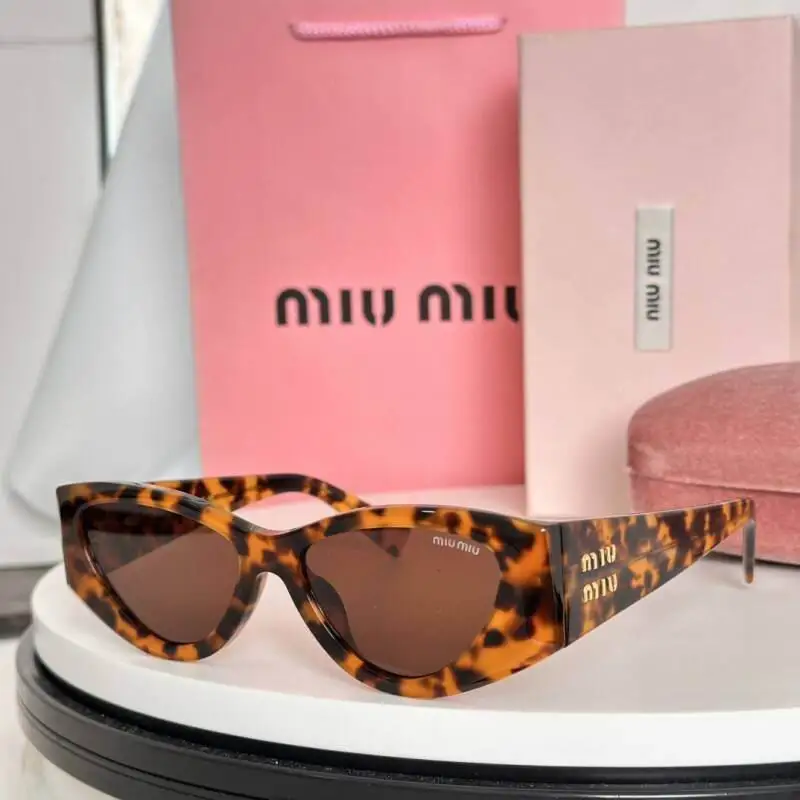 MiuMiu Glasses 08smh77