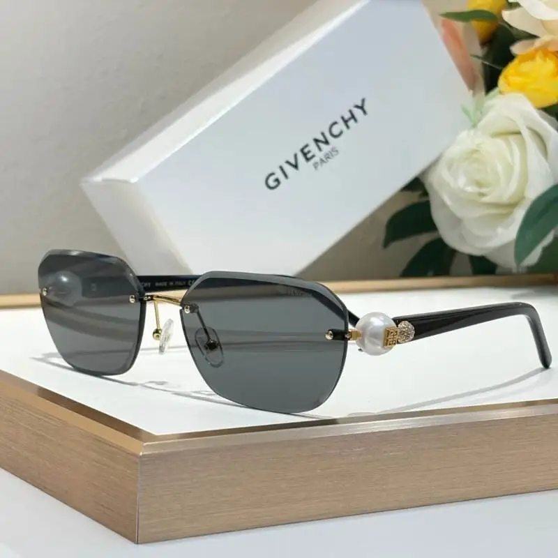 Givenchy Glasses 08smh08
