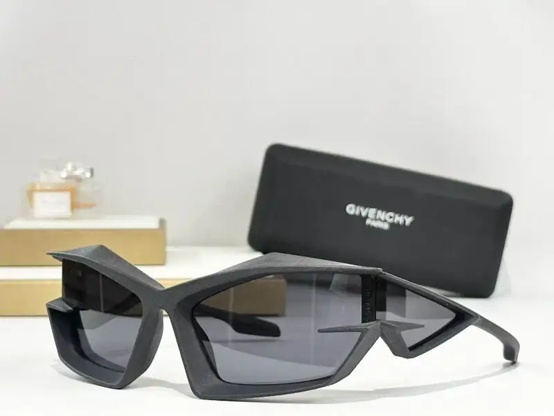 Givenchy Glasses 08smh13