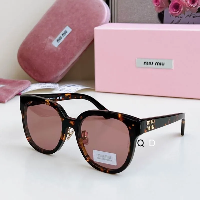 MiuMiu 110901 a