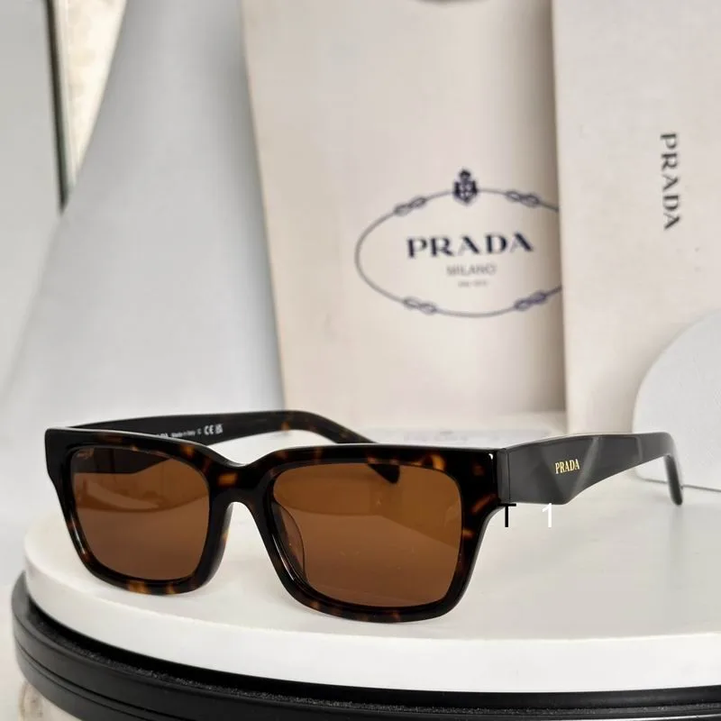 Prada PRC02V 54 18-145 e