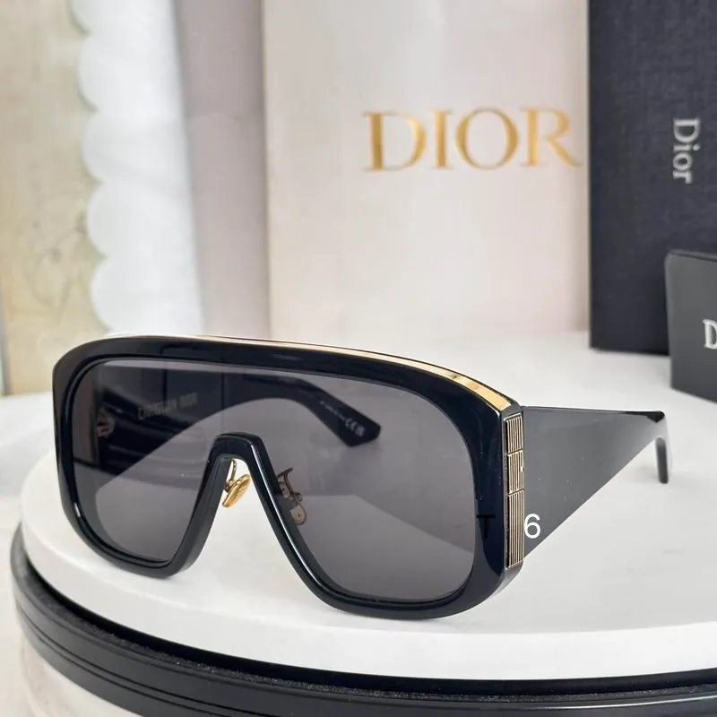 Dior 111218 134 0-130 e