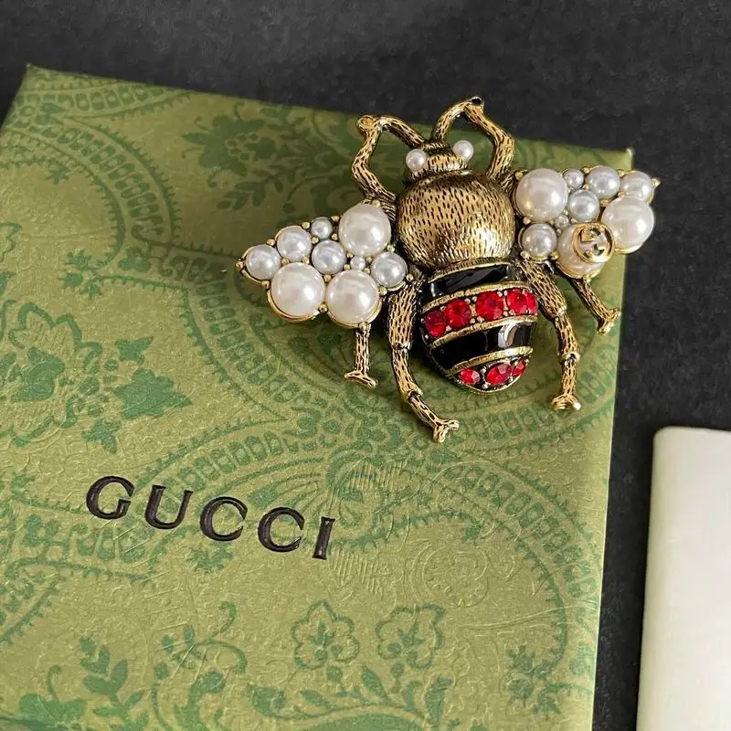 Gucci Brooch 09yxx07