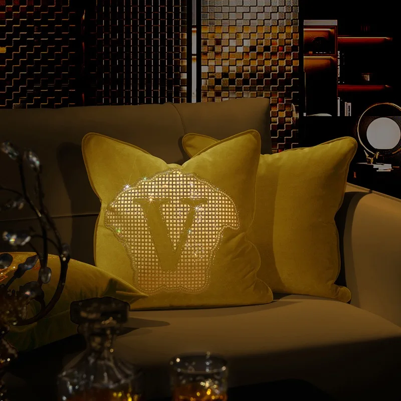 Tablecloth Cushions 0809