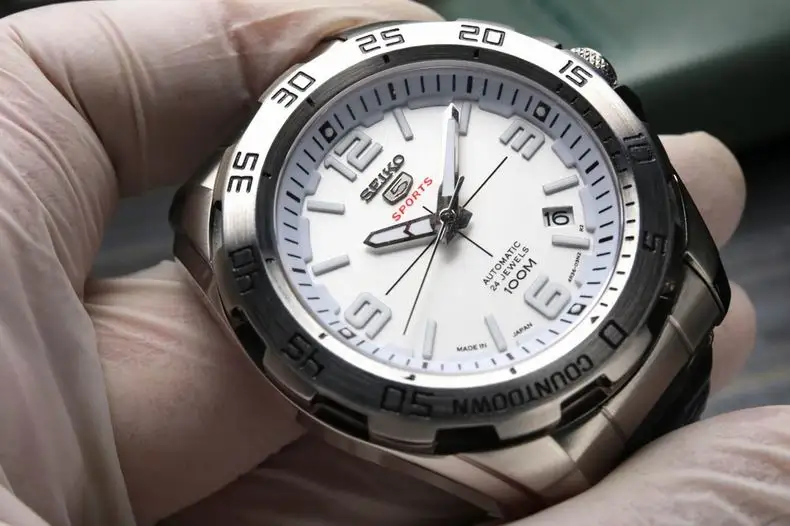 Seiko men 43.3X13mm 092105