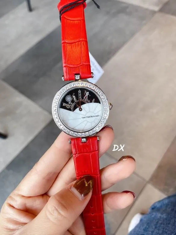 Van Cleef & Arpels 30x10mm 2nms17