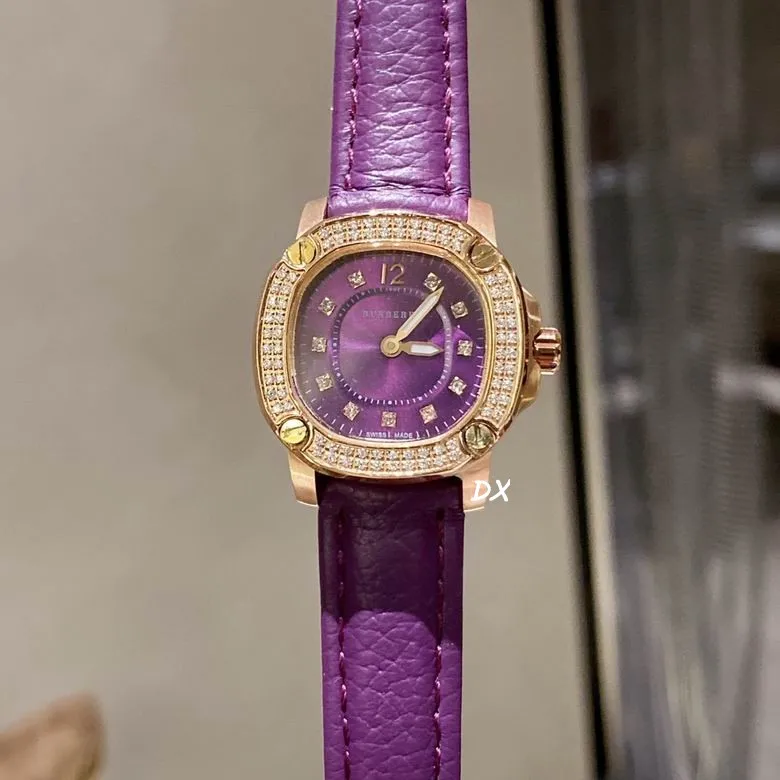 Burberry 28mm 5nms11