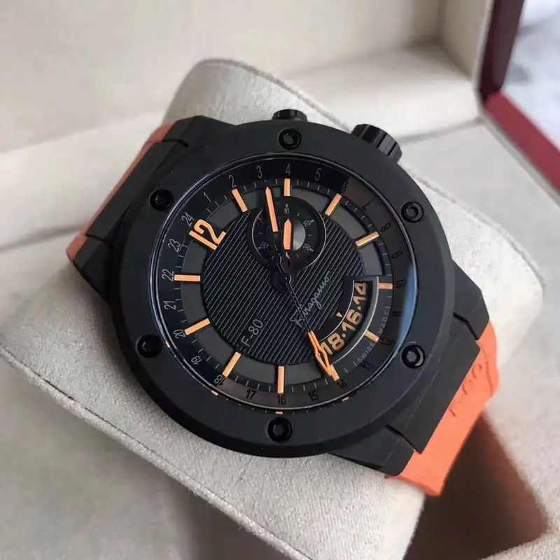 Ferragamo 44mm 032445